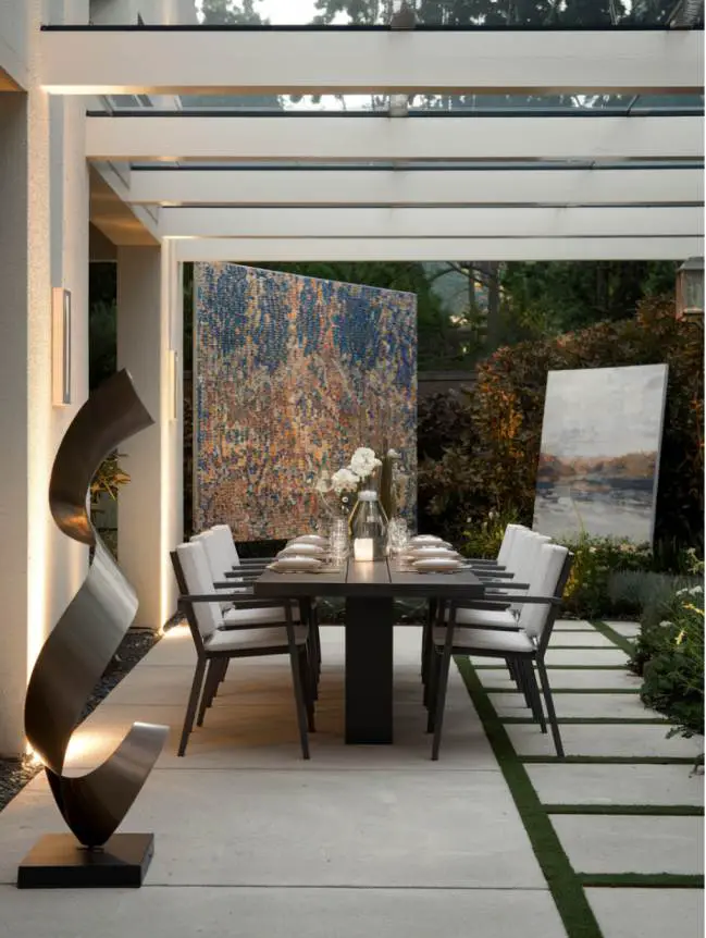 Outdoor Dining Table Decor Ideas