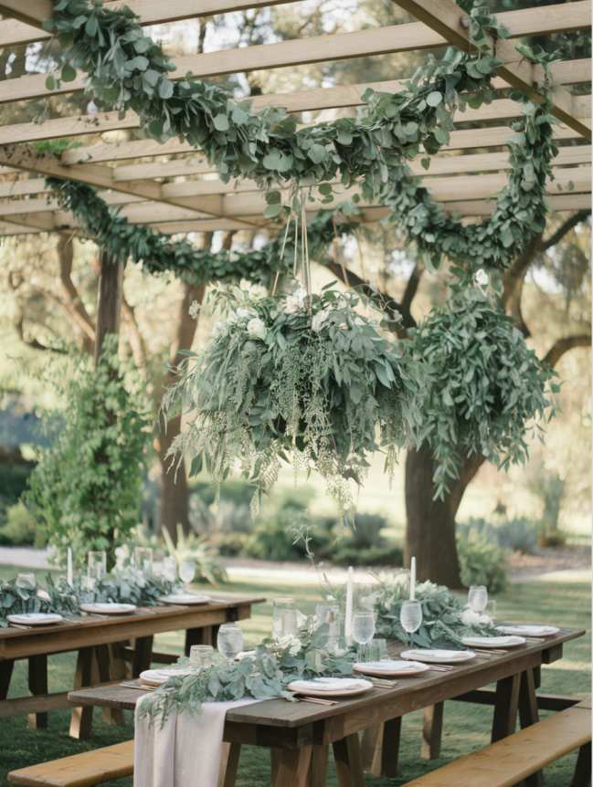 Outdoor Hanging Wedding Decor Ideas